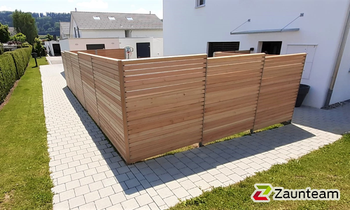 Holz Sichtschutz Rhombus wurde in Felben von Zaunteam Thurgau, Felben im Jahr 2021 erstellt.