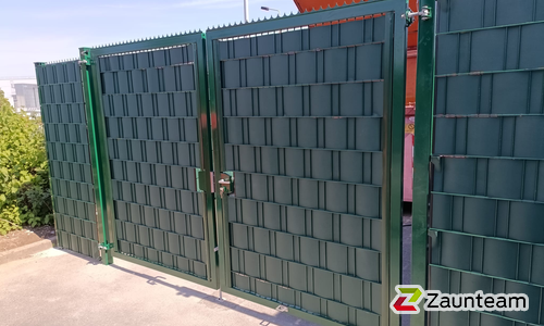 Flechtsichtschutztor 2-flüglig wurde in Heidenau von Zaunteam Dresden-Süd, Dresden im Jahr 2025 erstellt.