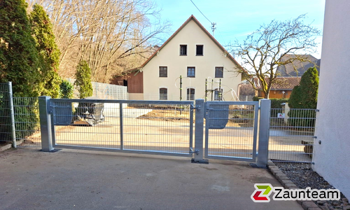 Doppelstabmattentor 1-flüglig wurde in Krauchenwies von Zaunteam Obere Donau-Bodensee, Sauldorf-Krumbach im Jahr 2025 erstellt.
