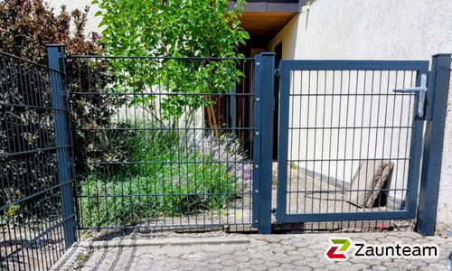 Doppelstabmattentor 1-flüglig wurde in Wüstenrot von Zaunteam Schwäbisch Hall, Schwäbisch Hall im Jahr 2026 erstellt.