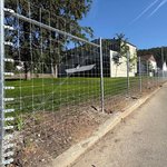 Knotengitter Tornado mit Rohrpfosten verzinkt einbetoniert wurde in Burladingen von Zaunteam Zollernalb, Burladingen-Ringingen im Jahr 2026 erstellt.