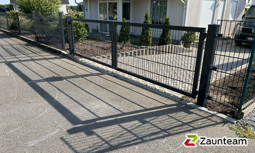 Doppelstabmattentor 2-flüglig wurde in Schwedt von Zaunteam Pasewalk, Pasewalk im Jahr 2024 erstellt.