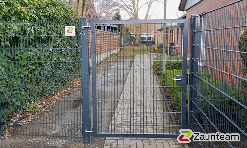 Doppelstabmattentor 1-flüglig wurde in Lünen von Zaunteam Ruhr-Lippe, Bergkamen im Jahr 2026 erstellt.