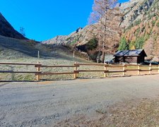 Halbrundlattenzaun weitere wurde in Bever von Zaunteam Engadin, Zernez im Jahr 2024 erstellt.