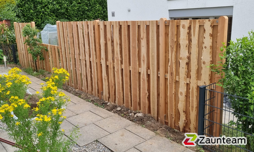 Holz Sichtschutz Western wurde in Seengen von Zaunteam Aargau, Egliswil im Jahr 2021 erstellt.