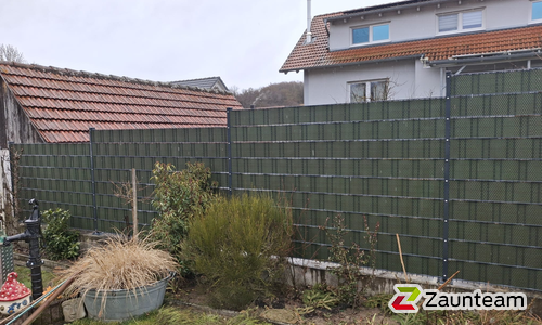 Flechtfix Vario Sichtschutz RAL Standardfarben wurde in Gerstetten von Zaunteam Ulm, Lonsee im Jahr 2026 erstellt.