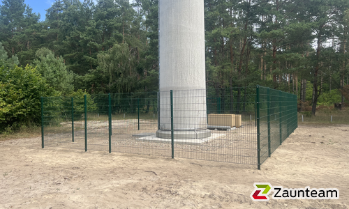 Doppelstabmatten leicht feuerverzinkt und grün beschichtet mit Pfosten 60 x 40 mit Bügel einbetoniert wurde in Silz von Zaunteam Pasewalk, Pasewalk im Jahr 2026 erstellt.