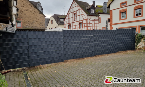 Flechtfix Vario Sichtschutz RAL Standardfarben wurde in Bernkastel-Kues von Zaunteam Saar-Pfalz, Bruchmühlbach-Miesau im Jahr 2025 erstellt.