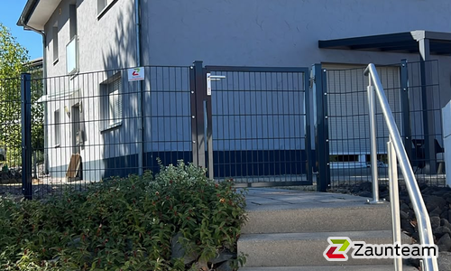 Doppelstabmattentor 1-flüglig wurde in Steinbach am Glan von Zaunteam Saar-Pfalz, Bruchmühlbach-Miesau im Jahr 2026 erstellt.