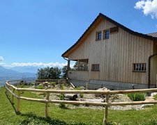 Halbrundlattenzaun weitere wurde in Altstätten von Zaunteam Appenzellerland, Wasserauen im Jahr 2025 erstellt.