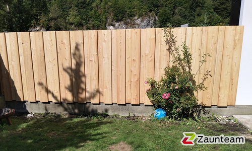 Holz Sichtschutz Spiez wurde in Ebbs von Zaunteam Tirol Unterland, Schwoich im Jahr 2026 erstellt.