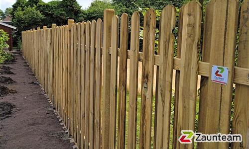 Holz Sichtschutz wurde in Oldenburg von Zaunteam Friesische-Wehde, Zetel im Jahr 2023 erstellt.