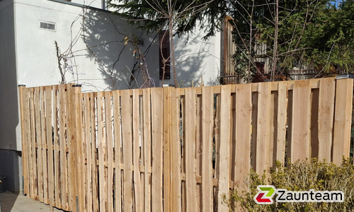 Holz Sichtschutz Western wurde in Heidenheim von Zaunteam Ulm, Lonsee im Jahr 2026 erstellt.