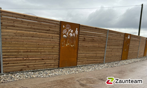 Holz Sichtschutz Rhombus wurde in Niederösch von Zaunteam Mittelland, Bützberg im Jahr 2026 erstellt.