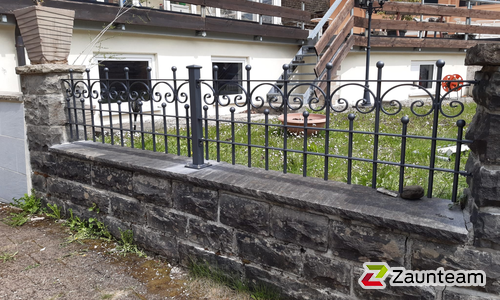 Klassikzaun Zeus wurde in Bad Hindelang von Zaunteam Allgäu, Bad Hindelang - Unterjoch im Jahr 2022 erstellt.