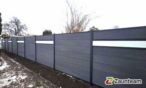 BPC Systemprofil einbetoniert wurde in Landsberg OT Niemberg von Zaunteam Halle, Halle im Jahr 2026 erstellt.