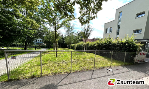 Perimesh-Zaun einbetoniert wurde in Schorndorf von Zaunteam Fenzhöfe Oberwälden, Oberwälden im Jahr 2024 erstellt.