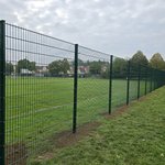 Doppelstabmatten schwer feuerverzinkt und grün beschichtet mit Pfosten 60 x 40 mit Abdeckleisten einbetoniert, Zaunteam Main-Rhön, Euerdorf, 97490 Poppenhausen Doppelstabmatten schwer feuerverzinkt und grün beschichtet mit Pfosten 60 x 40 mit Abdeckleisten einbetoniert wurde in Poppenhausen von Zaunteam Main-Rhön, Euerdorf im Jahr 2025 erstellt.