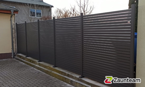 Aluminium Sichtschutz diverse wurde in Dessau-Rosslau von Zaunteam Fläming, Coswig im Jahr 2022 erstellt.