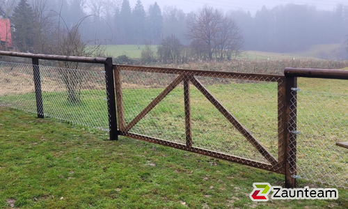 Weidetor Holzrahmen wurde in Scherz von Zaunteam Aargau, Egliswil im Jahr 2025 erstellt.