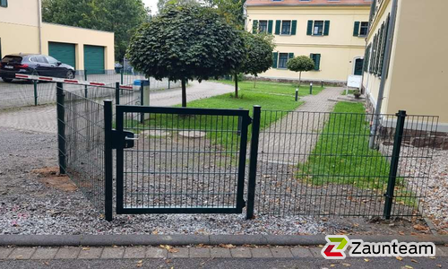 Doppelstabmattentor 1-flüglig wurde in Leipzig von Zaunteam Leipzig, Leipzig im Jahr 2024 erstellt.