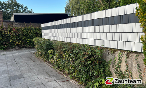 Flechtfix Vario Sichtschutz RAL Standardfarben wurde in Herne von Zaunteam Essen, Essen im Jahr 2025 erstellt.