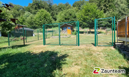 Doppelstabmattentor 2-flüglig wurde in Idar-Oberstein von Zaunteam Saar-Pfalz, Bruchmühlbach-Miesau im Jahr 2026 erstellt.