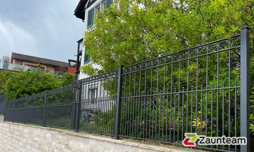 Klassikzaun Demeter wurde in Kilchberg von Zaunteam Zürich, Dietikon im Jahr 2022 erstellt.