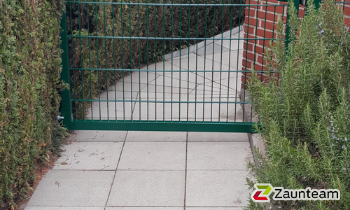 Doppelstabmattentor 1-flüglig wurde in Dortmund von Zaunteam Ruhr-Lippe, Bergkamen im Jahr 2026 erstellt.