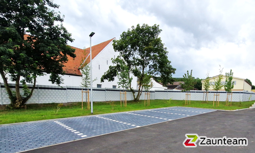 Flechtfix Vario Sichtschutz RAL Standardfarben wurde in Euerdorf von Zaunteam Main-Rhön, Euerdorf im Jahr 2024 erstellt.