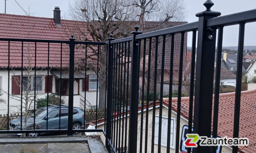 Klassikzaun Apollon wurde in Ditzingen von Zaunteam Pforzheim, Neuhausen im Jahr 2026 erstellt.