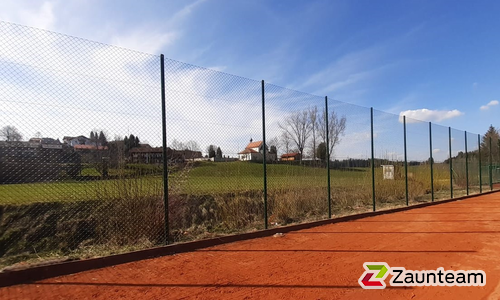 Ballfangzaun Diagonalgeflecht wurde in Nesselwang von Zaunteam Allgäu, Bad Hindelang - Unterjoch im Jahr 2023 erstellt.