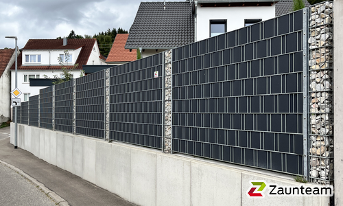 Flechtfix Vario Sichtschutz RAL Standardfarben wurde in Burladingen von Zaunteam Zollernalb, Burladingen-Ringingen im Jahr 2021 erstellt.