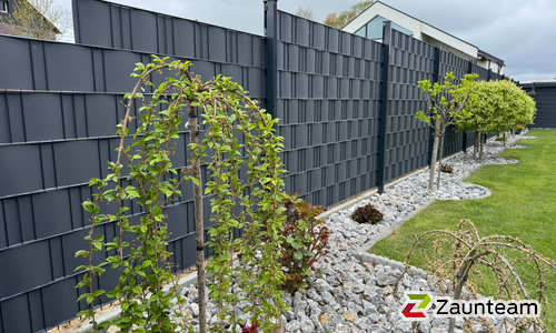 Flechtfix Vario Sichtschutz RAL Standardfarben wurde in Stadthagen von Zaunteam Schaumburger Land, Stadthagen im Jahr 2026 erstellt.