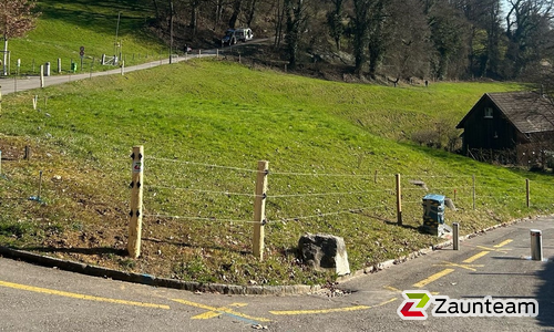 Elektrofestzaun mit Insultimber wurde in Lenzburg von Zaunteam Aargau, Egliswil im Jahr 2025 erstellt.