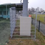 Doppelstabmatten schwer verzinkt mit Pfosten 40x60 verzinkt mit Abdeckleisten einbetoniert wurde in Wien von Zaunteam Wienerwald, Unter-Oberndorf im Jahr 2025 erstellt.