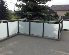 Glas Geländer wurde in Egerkingen von Zaunteam Mittelland, Bützberg im Jahr 2017 erstellt.