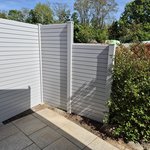 System Alu Sichtschutz, Rhombus mit Alupfosten einbetoniert wurde in Heppenheim von Zaunteam Bergstraße-Ried, Lorsch im Jahr 2026 erstellt.