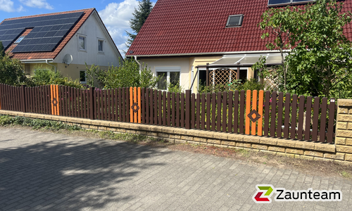 Classic Aluzaun RAL Standardfarbe / Aluminiumpfosten vierkant RAL Standardfarbe einbetoniert wurde in Biesenthal von Zaunteam Bernau, Bernau im Jahr 2026 erstellt.
