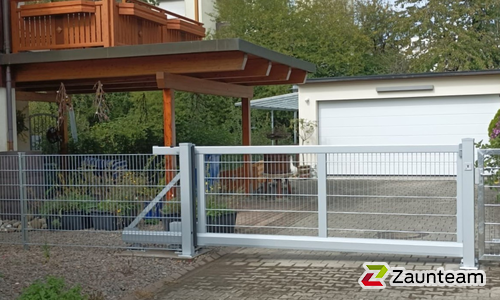 Schiebetor Aluminium wurde in Waldshut-Tiengen von Zaunteam Granacher, Lauchringen im Jahr 2025 erstellt.