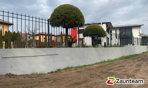 Klassikzaun Herakles wurde in Dettenheim von Zaunteam Schwetzingen-Bruchsal, Oberhausen  im Jahr 2021 erstellt.
