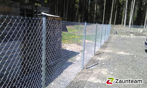 Ballfangzaun Diagonalgeflecht wurde in Waltenhofen von Zaunteam Allgäu, Bad Hindelang - Unterjoch im Jahr 2017 erstellt.