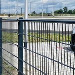 Doppelstabmatten schwer vorverzinkt und anthrazit beschichtet mit Pfosten Vario einbetoniert wurde in Lampertswalde von Zaunteam Dresden-Nord, Radebeul im Jahr 2025 erstellt.