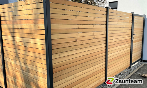Holz Sichtschutz Rhombus wurde in Altach von Zaunteam Vorarlberg, Dornbirn im Jahr 2022 erstellt.
