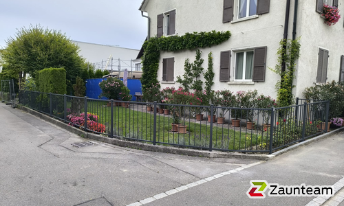 Klassikzaun Apollon wurde in Neftenbach  von Zaunteam Neftenbach, Neftenbach im Jahr 2025 erstellt.