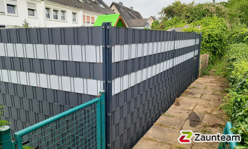 Flechtfix Vario Sichtschutz RAL Standardfarben wurde in Belm von Zaunteam Osnabrücker Land, Belm im Jahr 2024 erstellt.