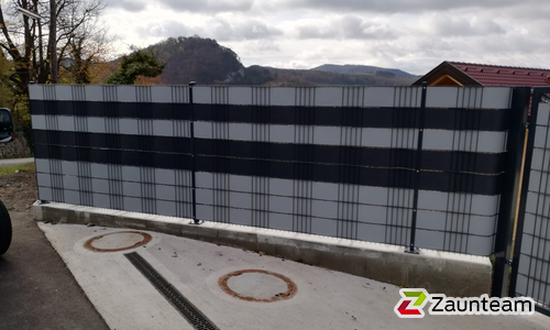 Flechtfix Professional Sichtschutz RAL Standardfarben wurde in Alland von Zaunteam Wienerwald, Unter-Oberndorf im Jahr 2023 erstellt.