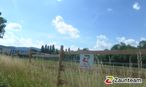Halbrundlattenzaun weitere wurde in Wien von Zaunteam Wienerwald, Unter-Oberndorf im Jahr 2021 erstellt.