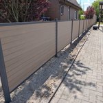 System WPC Sichtschutz, Classic mit Alupfosten einbetoniert, Zaunteam Friesische-Wehde, Zetel, 26345 Bockhorn System WPC Sichtschutz, Classic mit Alupfosten einbetoniert wurde in Bockhorn von Zaunteam Friesische-Wehde, Zetel im Jahr 2025 erstellt.
