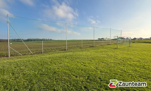 Ballfangnetz wurde in Suchy von Swissclôture Nord Vaudois, Pomy im Jahr 2024 erstellt.